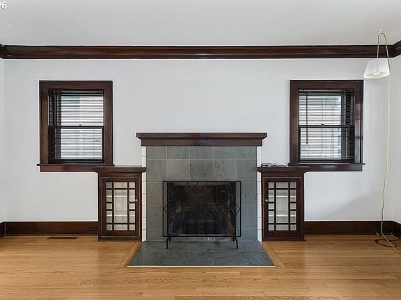 5th image of 309 Washington St