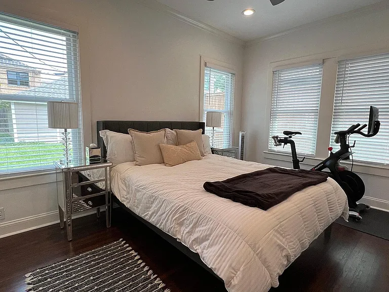 5743 Vanderbilt Ave — Photo 12