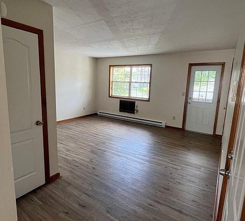 2nd image of 1608-1612 Crane St #2