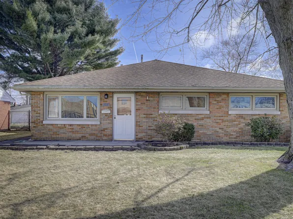 549 N Raymond St, Griffith, IN 46319