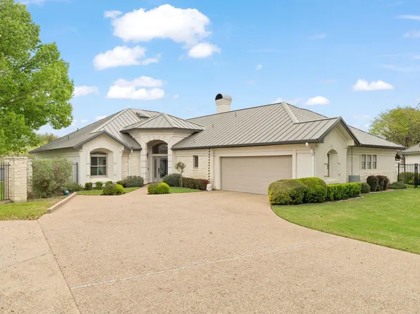 106 San Saba Court, Horseshoe Bay, TX 78657