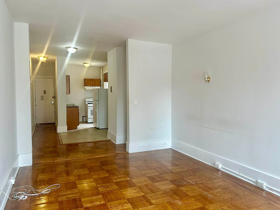 1st image of 46 E 208th St #5M