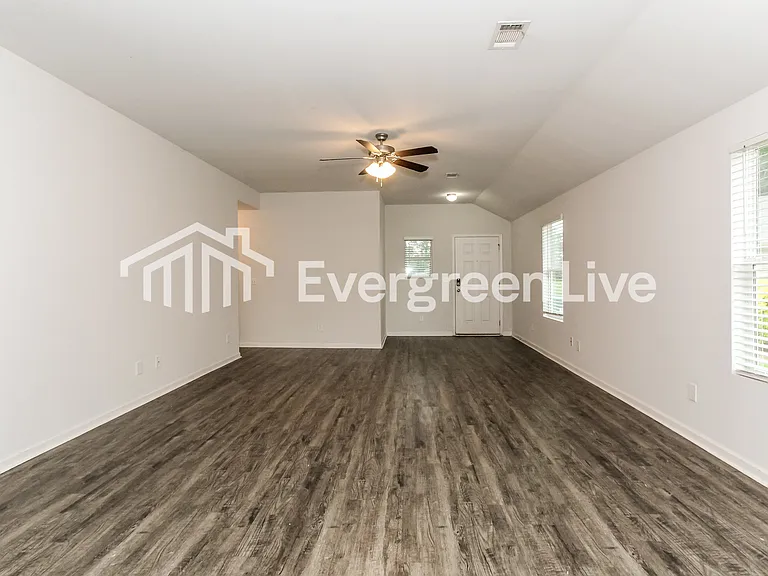12407 Waterbury Dr — Photo 3