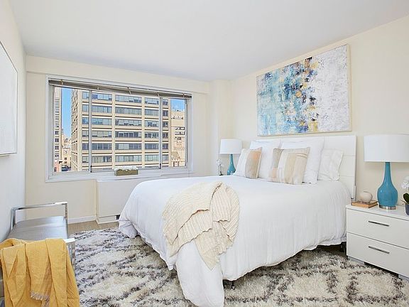 5th image of 1160 3rd Ave APT 16K
