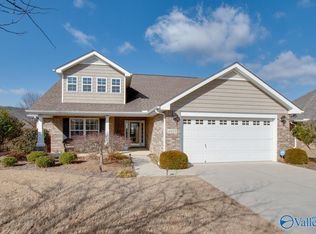 4803 Canterwood Dr SE, Owens Cross Roads, AL 35763
