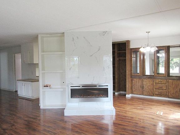 3rd image of 4271 N 1st St Space 41