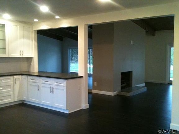 4th image of 24320 Aetna St