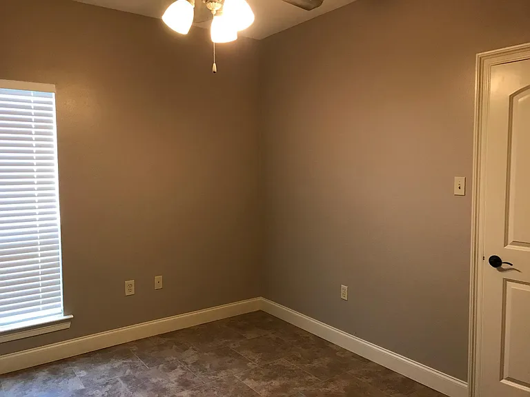 9279 Highland Oaks Ave — Photo 11