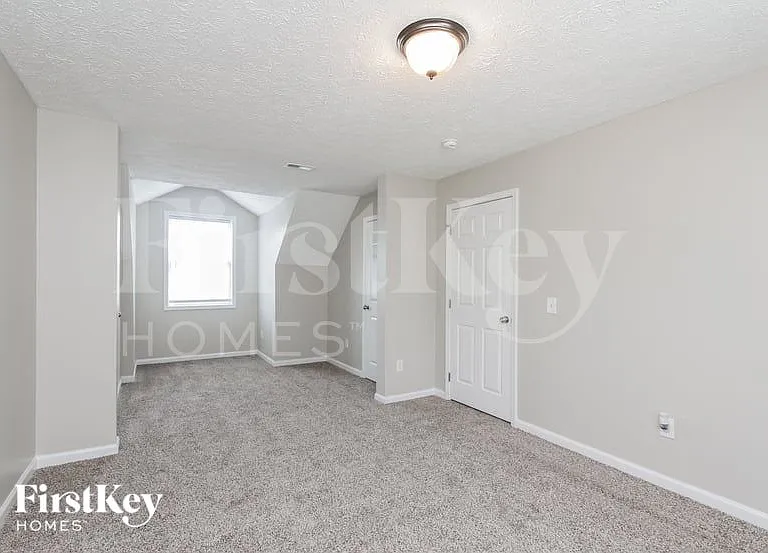 200 Heather Glen Ln — Photo 13