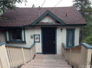 536 Woodsey Ln, Crestline, CA 92325