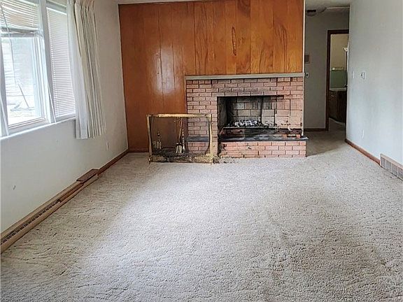 2nd image of 428 E Cottage Ave
