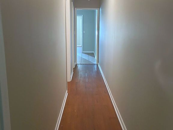 5th image of 3329 Pinewood Ave #B