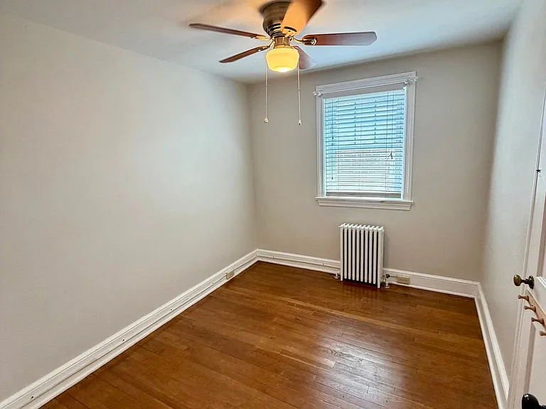 844 E Madison St — Photo 21