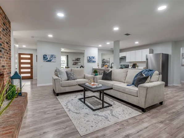 1112 Kathryn St, Hurst, TX 76053