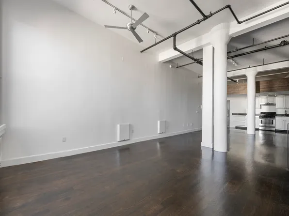 50 Bridge Street image 8 of 10