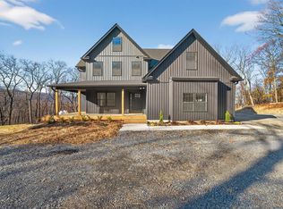 20 Calico Ln, Highland Mills, NY 10930