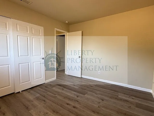 6230 Porterfield Ct — Photo 5