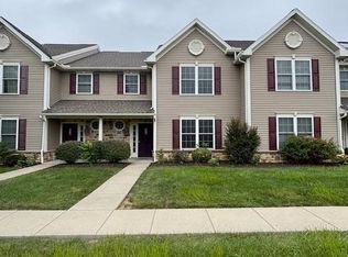 312 Emerald Ln, Wyomissing, PA 19610