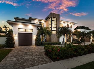 450 NE 10th Street, Boca Raton, FL 33432