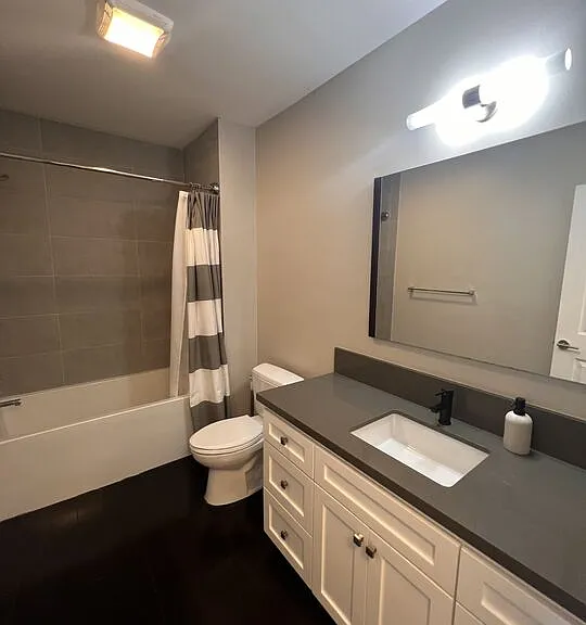 7865 Bleriot Ave — Photo 11