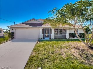 4322 NE 9th Ave, Cape Coral, FL 33909