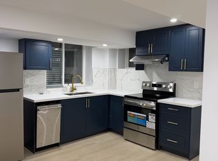 1 Toulouse St, Whitby, ON L1P0J2