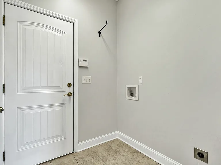 955 Dodie Dr — Photo 29