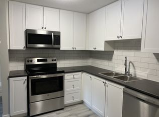 240 Water St W #104, Greater Napanee, ON K7R1X1