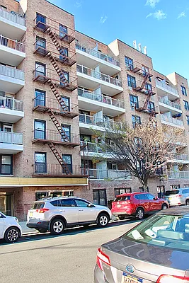 Sold by Diamond Real, Inc. | media 14