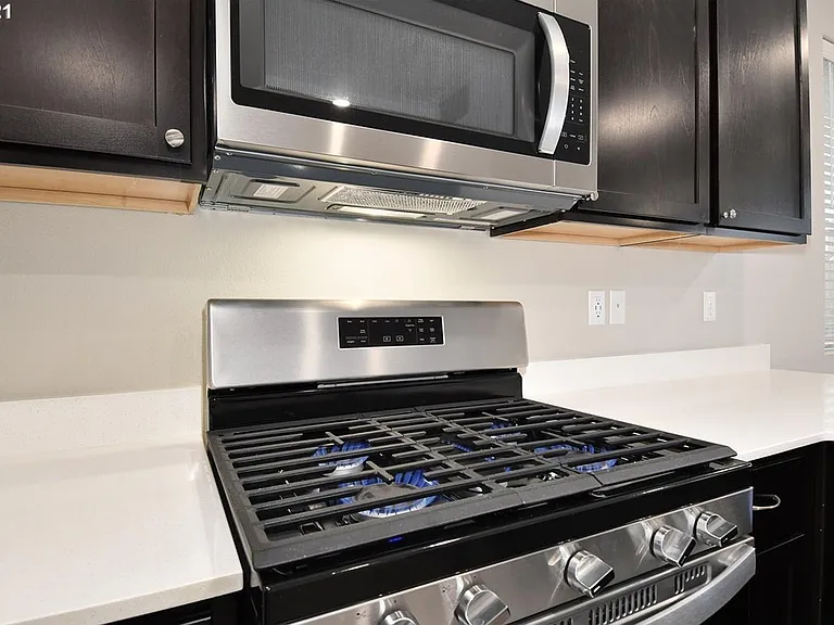 7105 NE 154th St — Photo 3