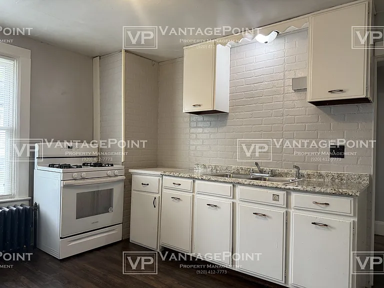 840 Shawano Ave #D — Photo 6