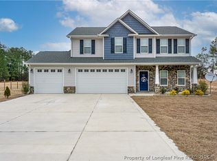 2426 Calloway Dr, Raeford, NC 28376