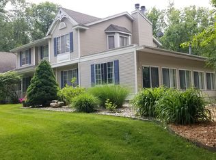 2928 Sutters Rd, Grand Rapids, MI 49534