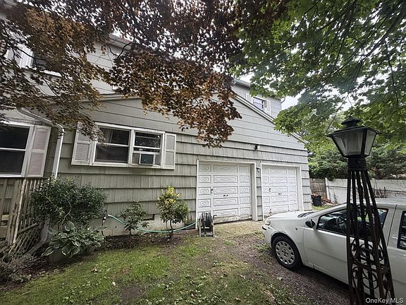 3rd image of 8 Windus Drive