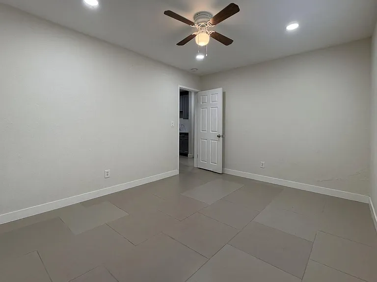 3980 Cedar St — Photo 12