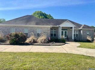 22020 Saratoga Dr, Athens, AL 35613