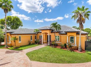 9020 SW 171st Ter, Palmetto Bay, FL 33157