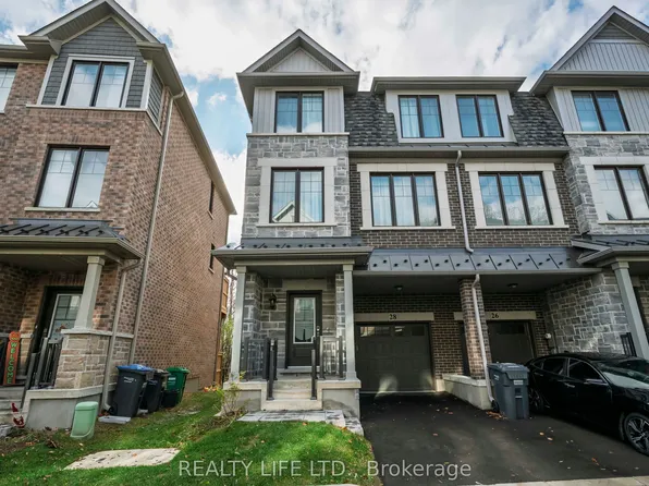 28 Folcroft St, Brampton, ON L6Y 6L3