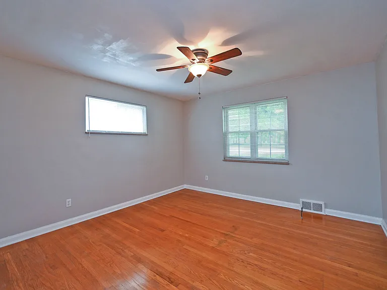 5275 Cleves Warsaw Pike #2 — Photo 11