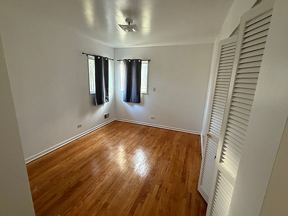 4th image of 4715 Linden Ave