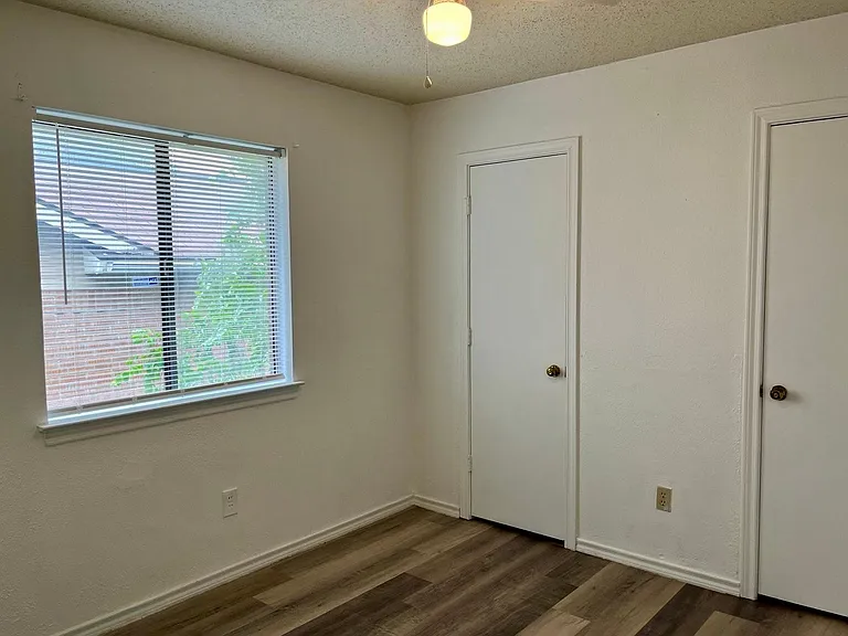 8220 Willow Creek Dr — Photo 15