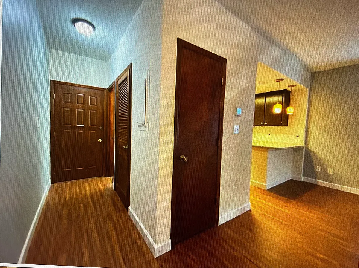 Building Photo - 3740 Donovan Dr #A