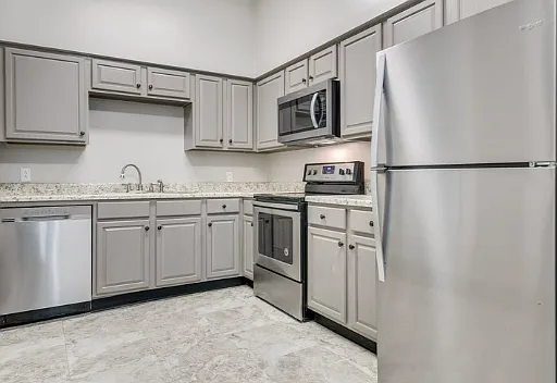 622 Georgia Ave — Photo 5