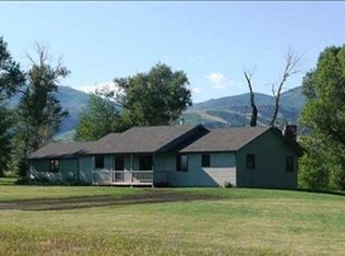 130 Two Bear Way, Gallatin Gateway, MT 59730