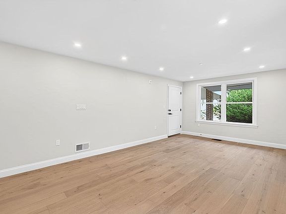 4th image of 57 Nottinghill Rd #2