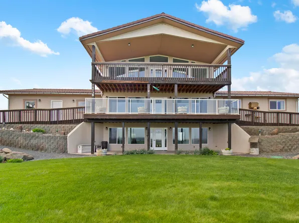 74738 W State Route 14, Paterson, WA 99345