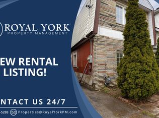 390 Oakwood Ave #2, Toronto, ON M6E2W3