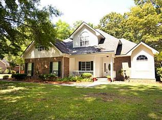 155 Dunnyveg Rd, Richmond Hill, GA 31324