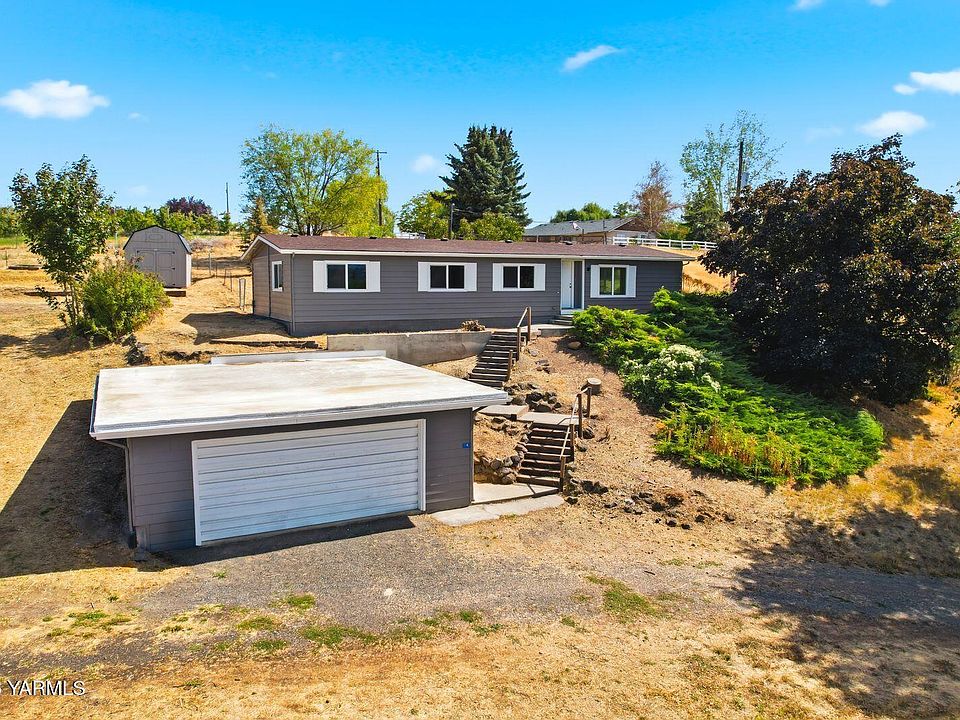 1st image of 2040 Selah Naches Rd