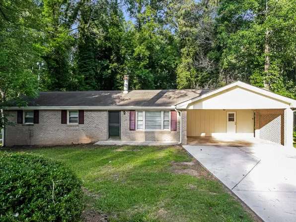 355 Arcadia Pl, Lilburn, GA 30047